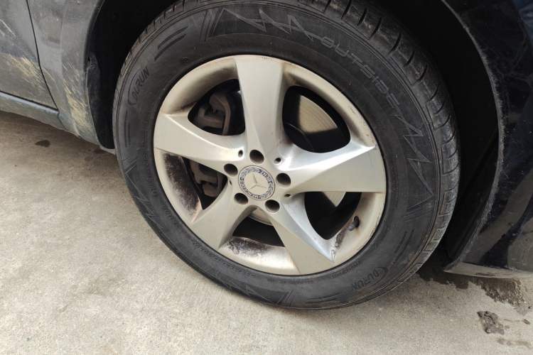 Used Mercedes-Benz Vito 2016 2.0T Business Edition Right Front Wheel Hub