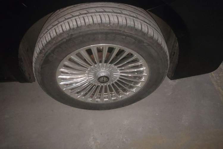 Used Mercedes-Benz Vito 2016 2.0T Business Edition Right Front Wheel Hub