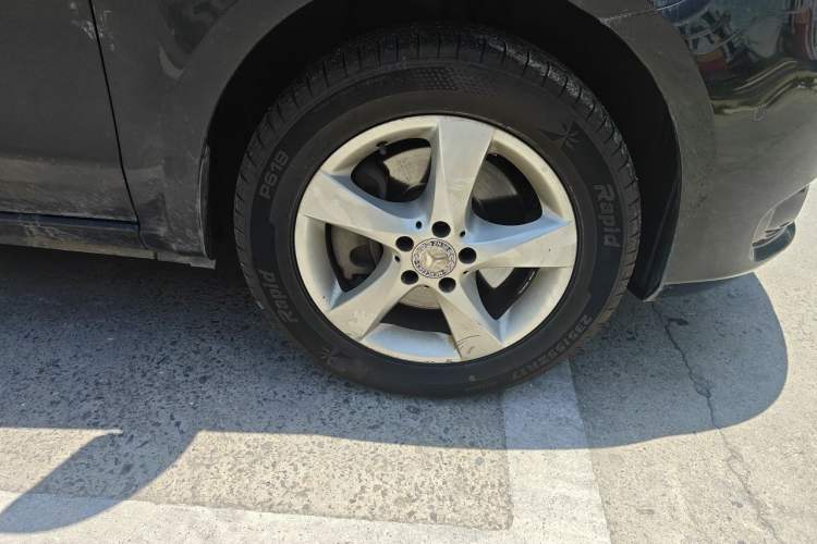 Used Mercedes-Benz Vito 2016 2.0T Business Edition Right Front Wheel Hub