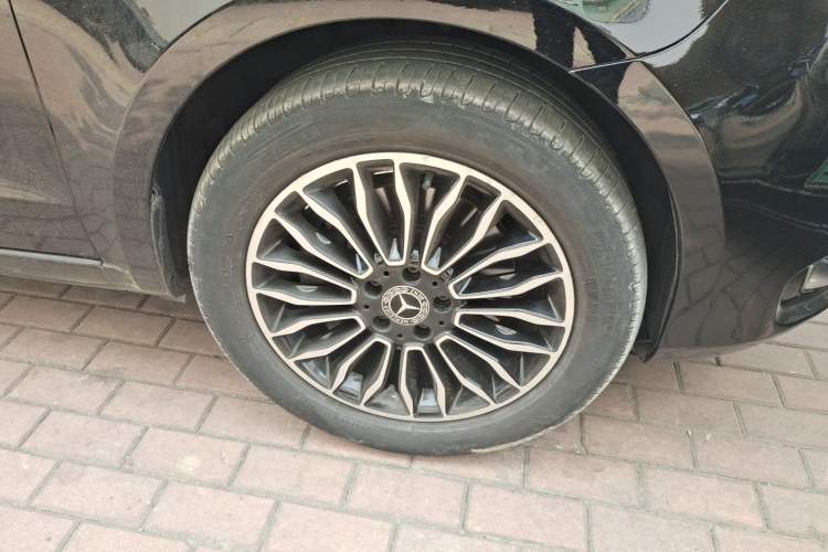 Used Mercedes-Benz Vito 2016 2.0T Business Edition Right Front Wheel Hub