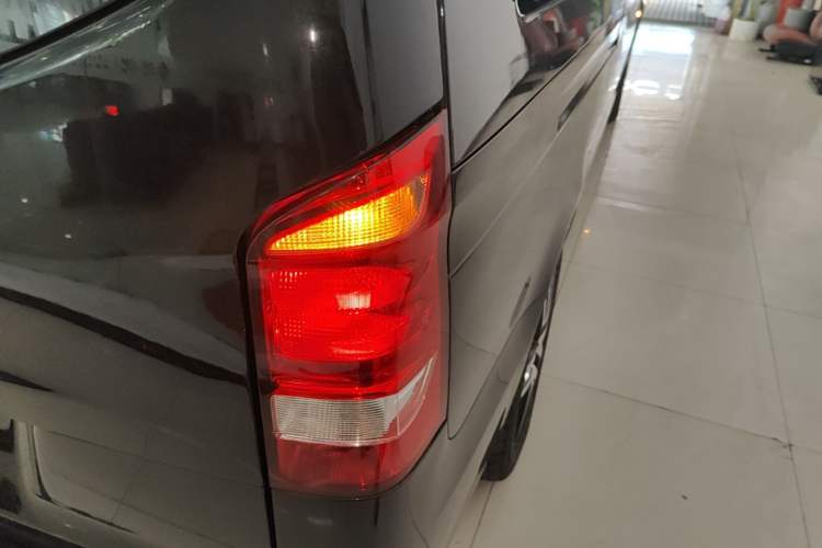 Used Mercedes-Benz Vito 2016 2.0T Business Edition Right Rear Taillight