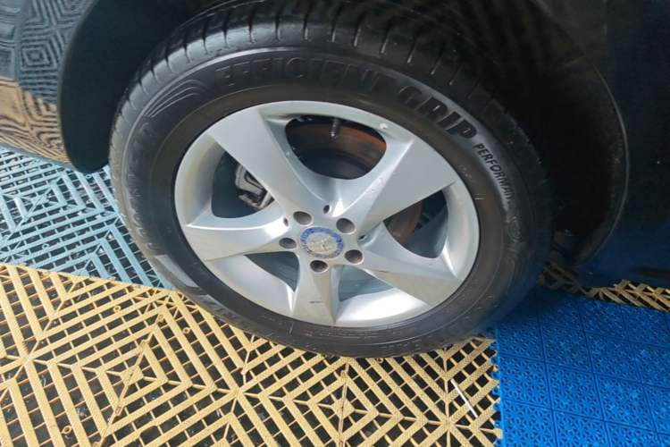 Used Mercedes-Benz Vito 2016 2.0T Business Edition Right Rear Wheel Hub
