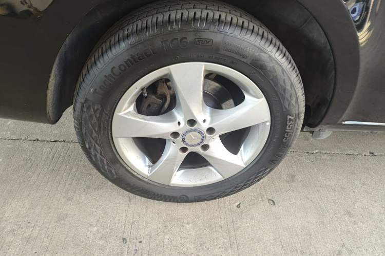 Used Mercedes-Benz Vito 2016 2.0T Business Edition Right Rear Wheel Hub