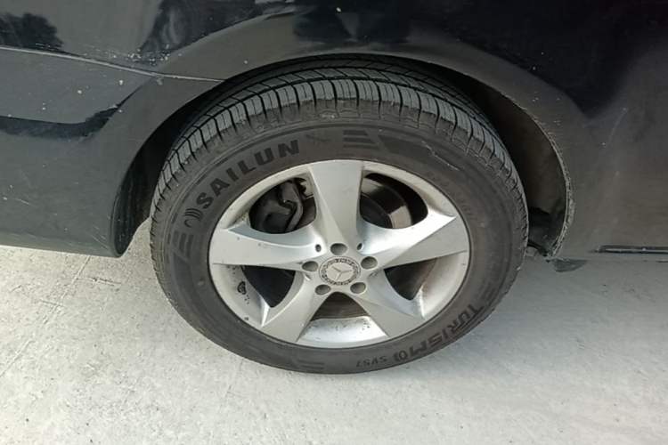 Used Mercedes-Benz Vito 2016 2.0T Business Edition Right Rear Wheel Hub