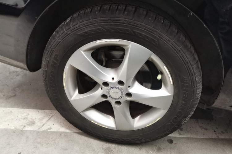 Used Mercedes-Benz Vito 2016 2.0T Elite Edition Right Rear Wheel Hub