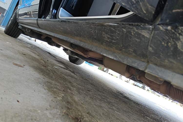 Used Mercedes-Benz Vito 2016 2.0T Elite Edition Right Side Sill