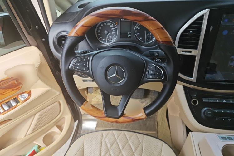Used Mercedes-Benz Vito 2016 2.0T Elite Edition Steering Wheel