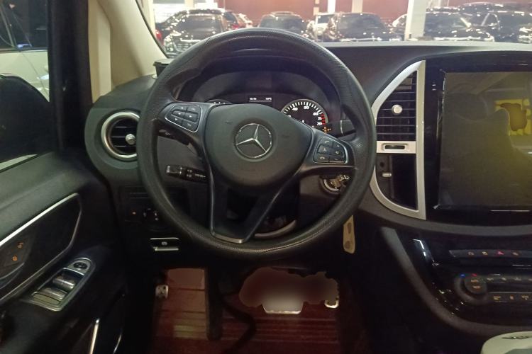 Used Mercedes-Benz Vito 2016 2.0T Elite Edition Steering Wheel