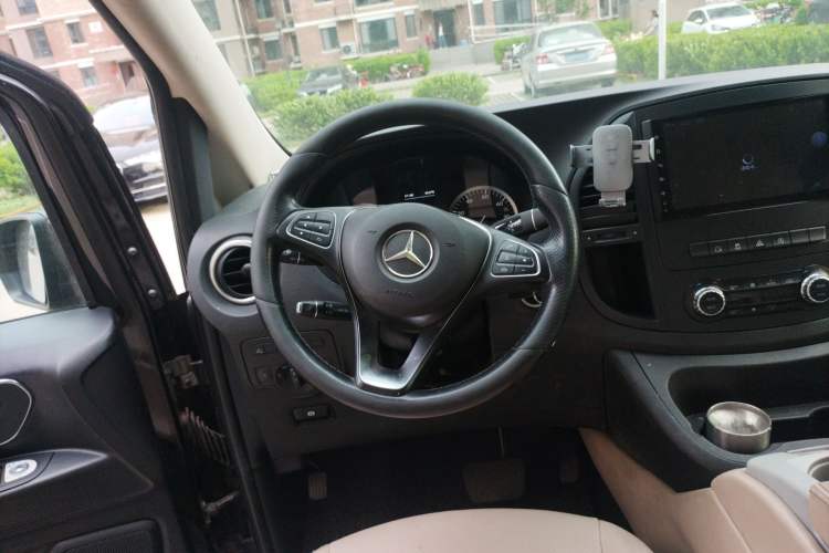 Used Mercedes-Benz Vito 2016 2.0T Business Edition Steering Wheel