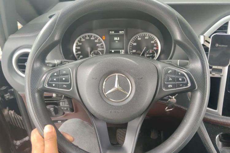 Used Mercedes-Benz Vito 2016 2.0T Elite Edition Steering Wheel