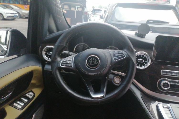 Used Mercedes-Benz Vito 2016 2.0T Elite Edition Steering Wheel
