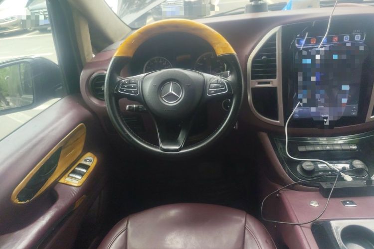 Used Mercedes-Benz Vito 2016 2.0T Elite Edition Steering Wheel