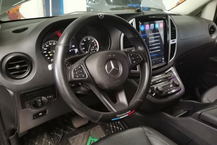 Used Mercedes-Benz Vito 2016 2.0T Elite Edition Steering Wheel