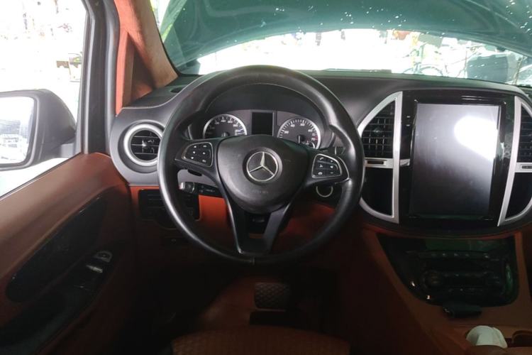 Used Mercedes-Benz Vito 2016 2.0T Elite Edition Steering Wheel