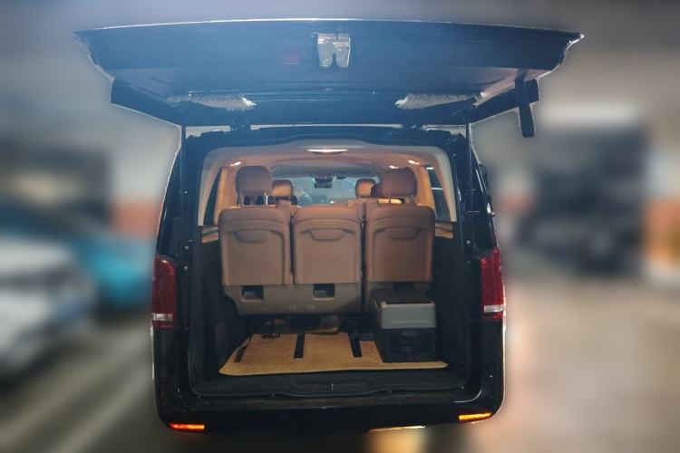 Used Mercedes-Benz Vito 2016 2.0T Elite Edition Trunk