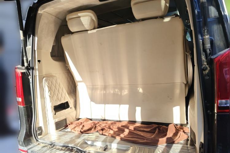 Used Mercedes-Benz Vito 2016 2.0T Business Edition Trunk