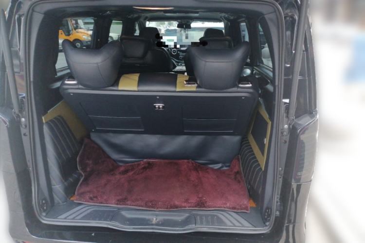 Used Mercedes-Benz Vito 2016 2.0T Elite Edition Trunk