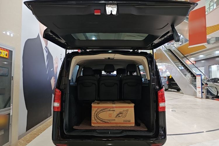 Used Mercedes-Benz Vito 2016 2.0T Business Edition Trunk