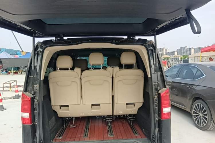 Used Mercedes-Benz Vito 2016 2.0T Business Edition Trunk