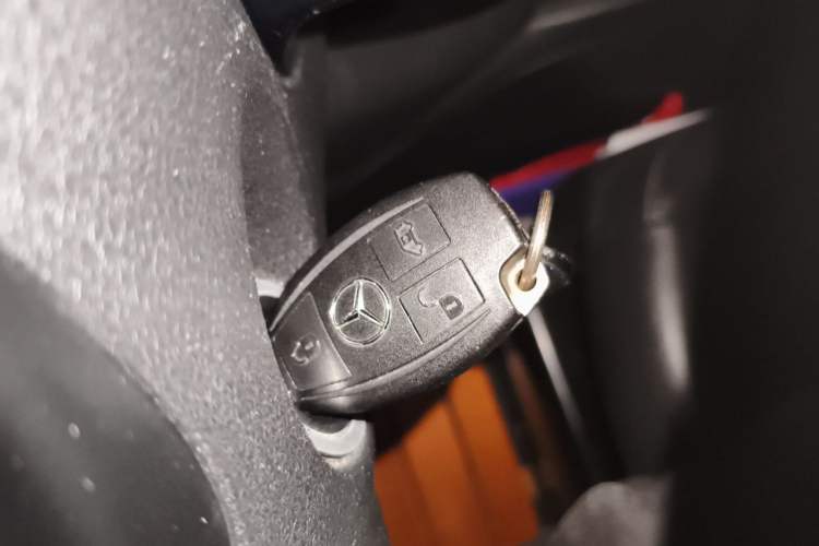 Used Mercedes-Benz Vito 2016 2.0T Business Edition Vehicle Key