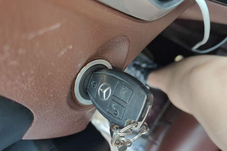 Used Mercedes-Benz Vito 2016 2.0T Business Edition Vehicle Key