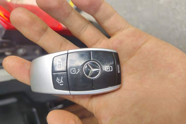 Used Mercedes-Benz Vito 2016 2.0T Business Edition Vehicle Key