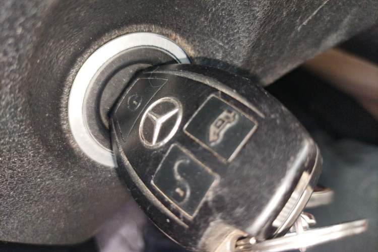 Used Mercedes-Benz Vito 2016 2.0T Business Edition Vehicle Key