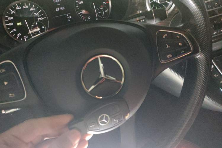 Used Mercedes-Benz Vito 2016 2.0T Elite Edition Vehicle Key