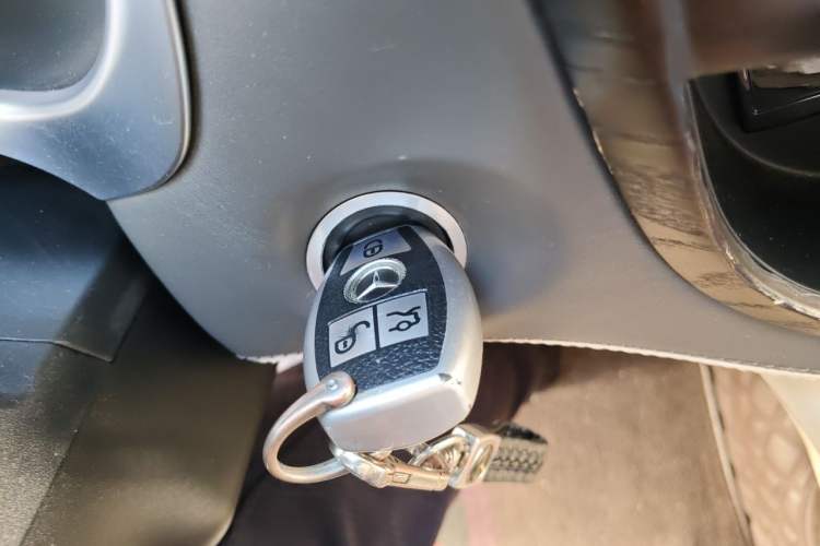 Used Mercedes-Benz Vito 2016 2.0T Business Edition Vehicle Key
