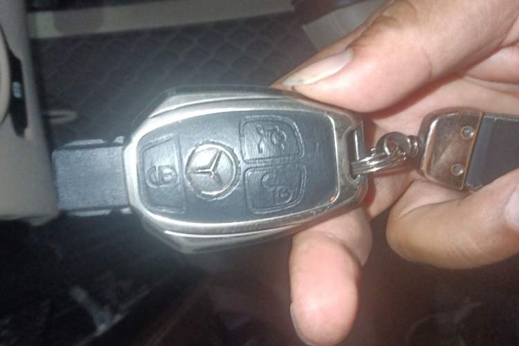 Used Mercedes-Benz Vito 2016 2.0T Business Edition Vehicle Key