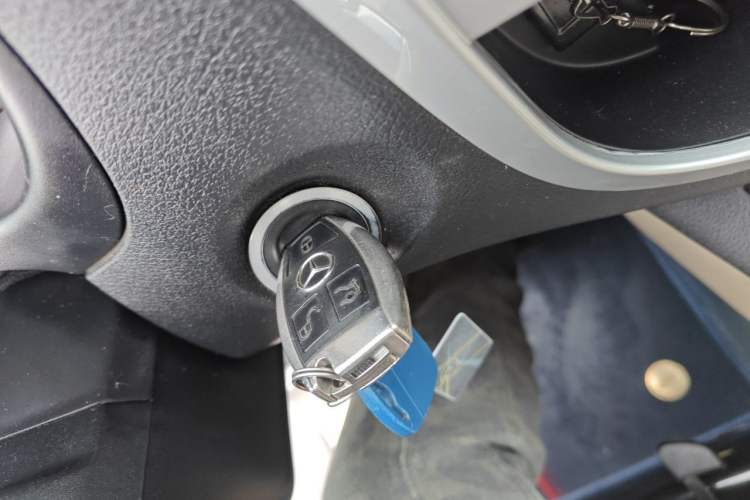 Used Mercedes-Benz Vito 2016 2.0T Business Edition Vehicle Key