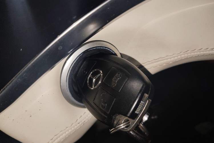Used Mercedes-Benz Vito 2016 2.0T Business Edition Vehicle Key