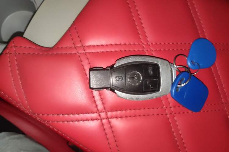 Used Mercedes-Benz Vito 2016 2.0T Elite Edition Vehicle Key