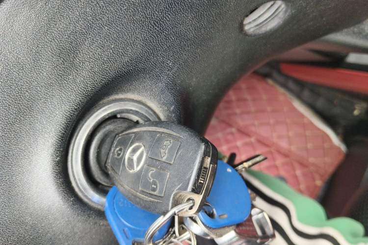 Used Mercedes-Benz Vito  Vehicle Key