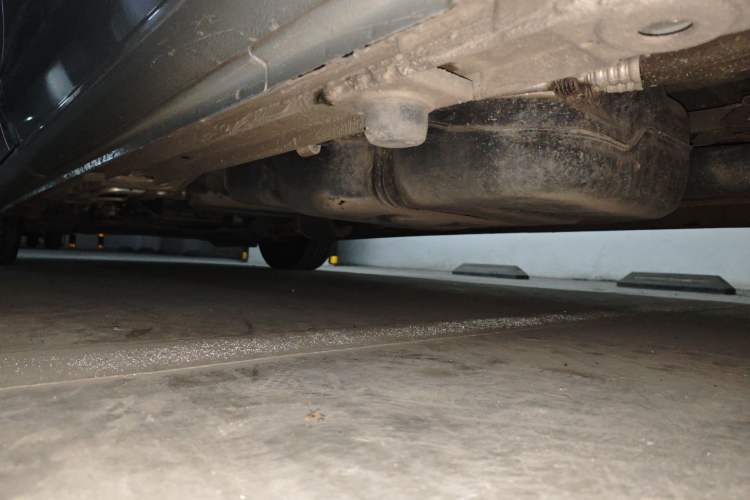 Used Mercedes-Benz Vito 2016 2.0T Business Edition Chassis Rear Left