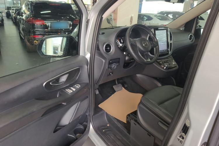 Used Mercedes-Benz Vito 2016 2.0T Business Edition Driver Seat