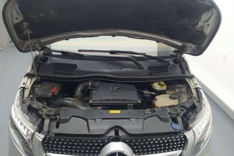 Used Mercedes-Benz Vito 2016 2.0T Business Edition Engine Bay