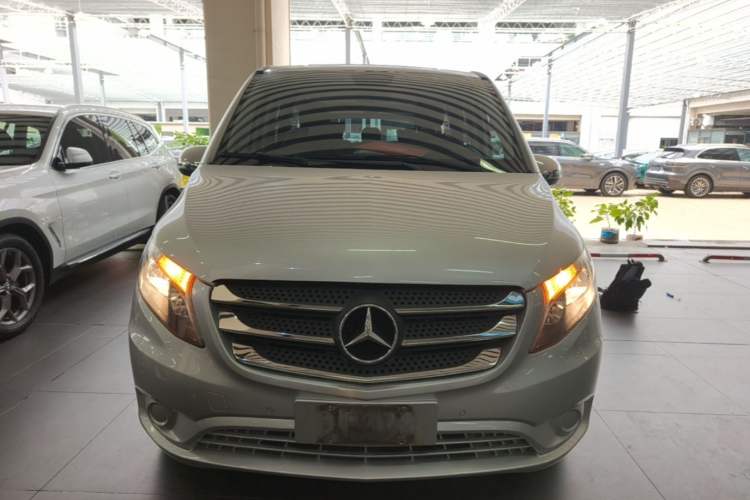 Used Mercedes-Benz Vito 2016 2.0T Business Edition Front