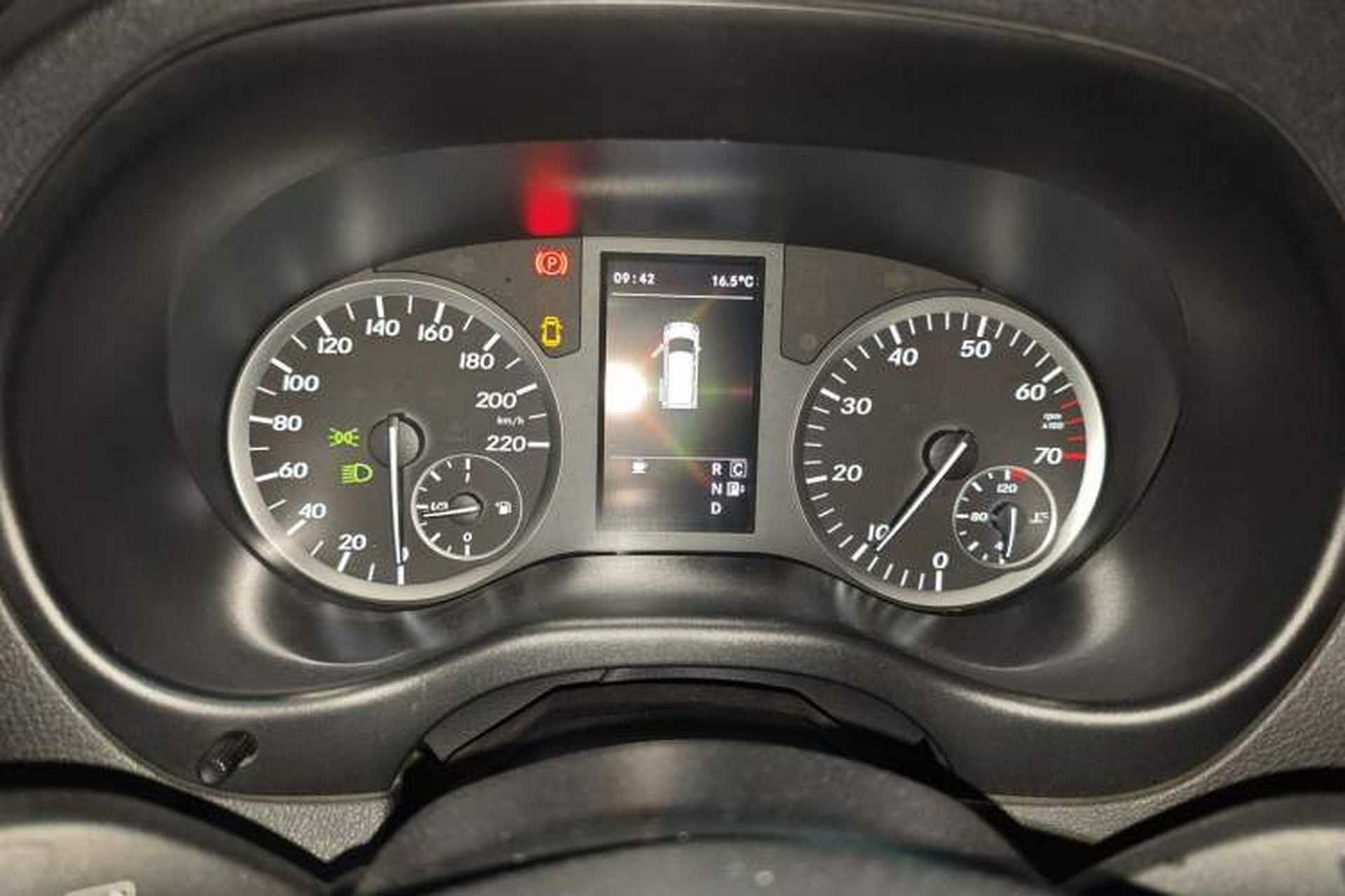 Used Mercedes-Benz Vito 2016 2.0T Business Edition Instrument Cluster