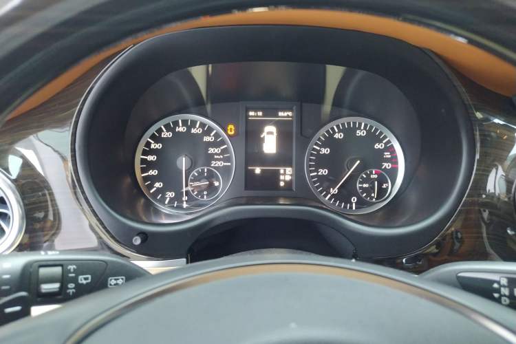 Used Mercedes-Benz Vito 2016 2.0T Business Edition Instrument Cluster