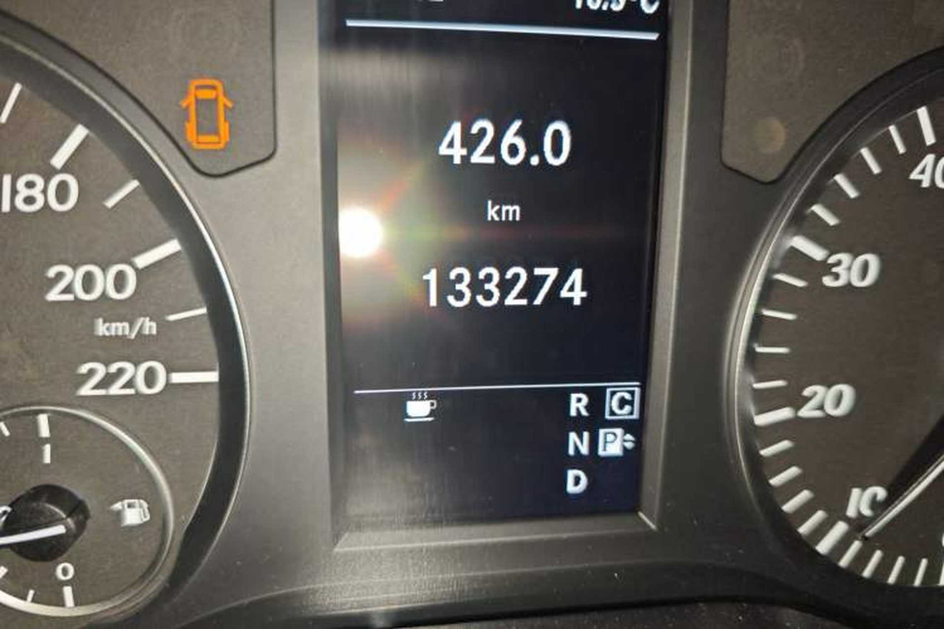 Used Mercedes-Benz Vito 2016 2.0T Business Edition Odometer Close Up