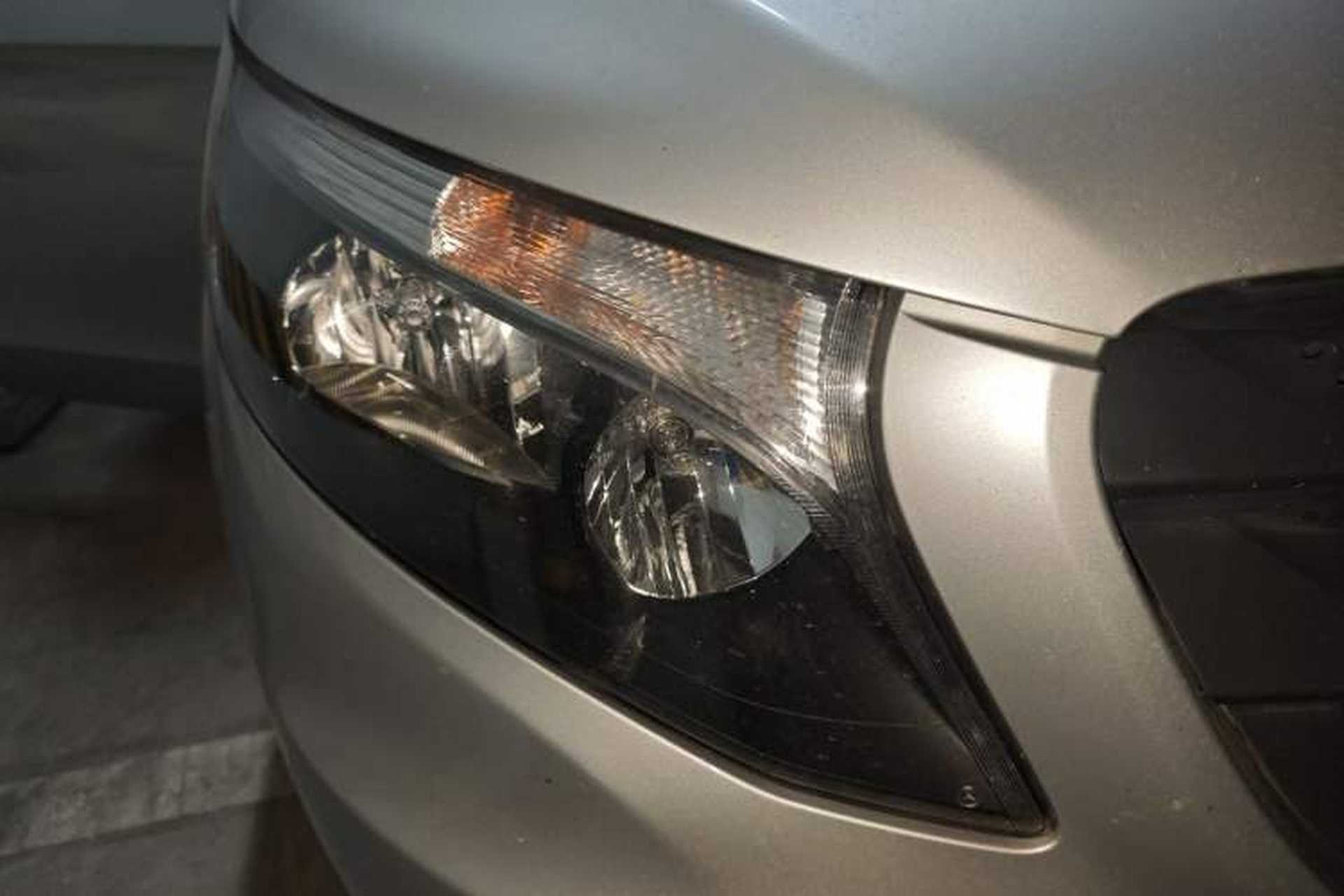 Used Mercedes-Benz Vito 2016 2.0T Business Edition Right Front Headlight