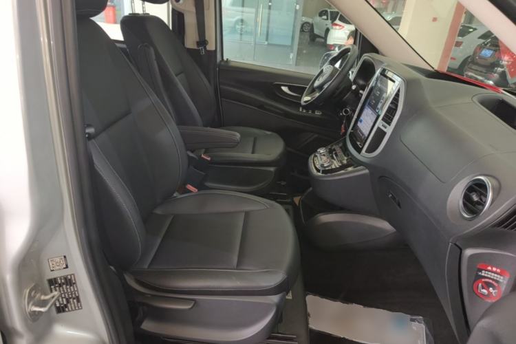 Used Mercedes-Benz Vito 2016 2.0T Business Edition Right Front Seat