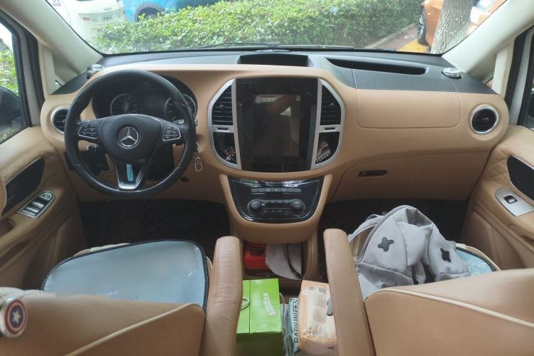 Used Mercedes-Benz Vito 2016 2.0T Business Edition Center Console