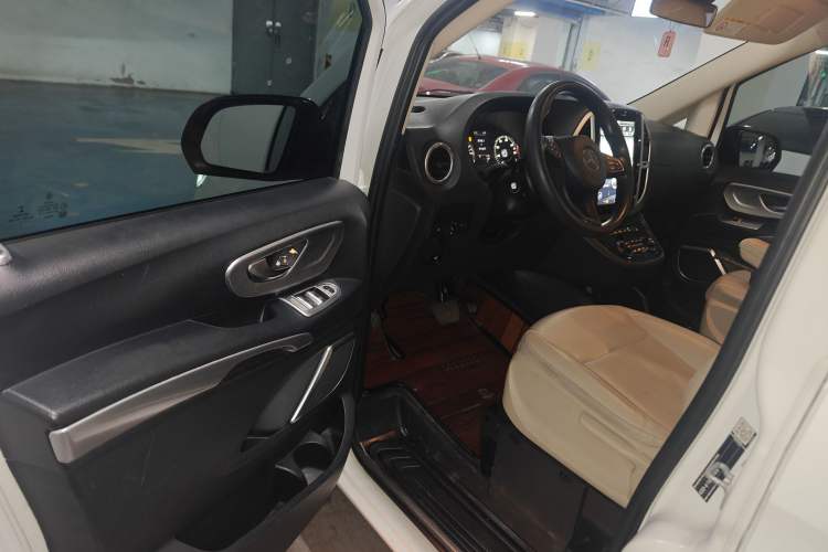 Used Mercedes-Benz Vito 2016 2.0T Business Edition Driver Seat