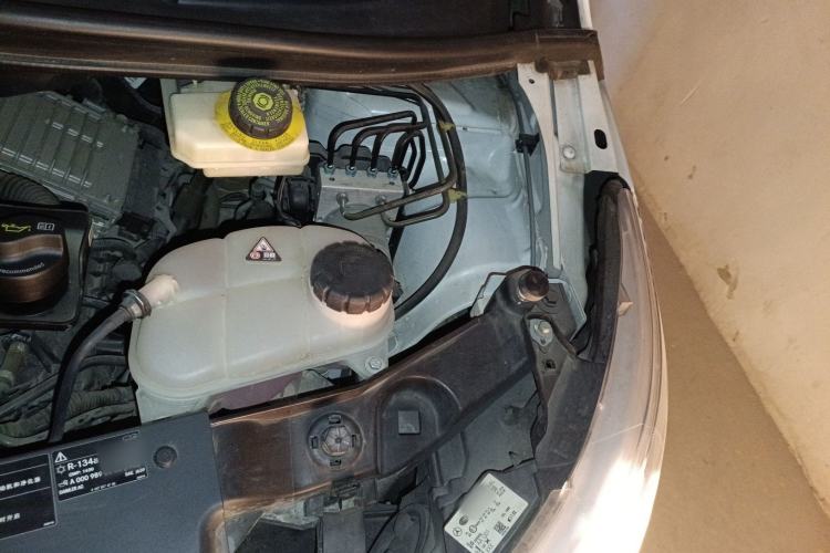 Used Mercedes-Benz Vito 2016 2.0T Business Edition Engine Bay Left