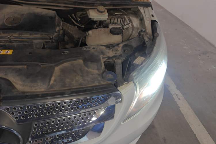 Used Mercedes-Benz Vito 2016 2.0T Business Edition Engine Bay Left
