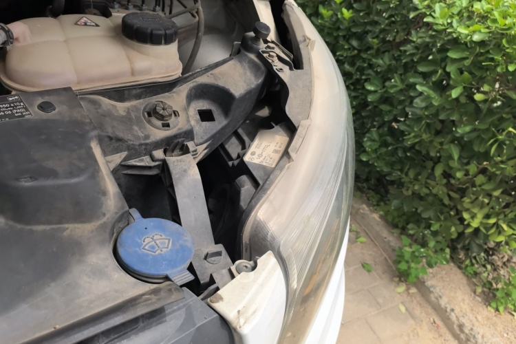 Used Mercedes-Benz Vito 2016 2.0T Business Edition Engine Bay Left