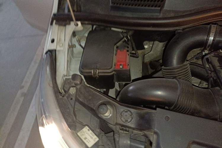 Used Mercedes-Benz Vito 2016 2.0T Business Edition Engine Bay Right