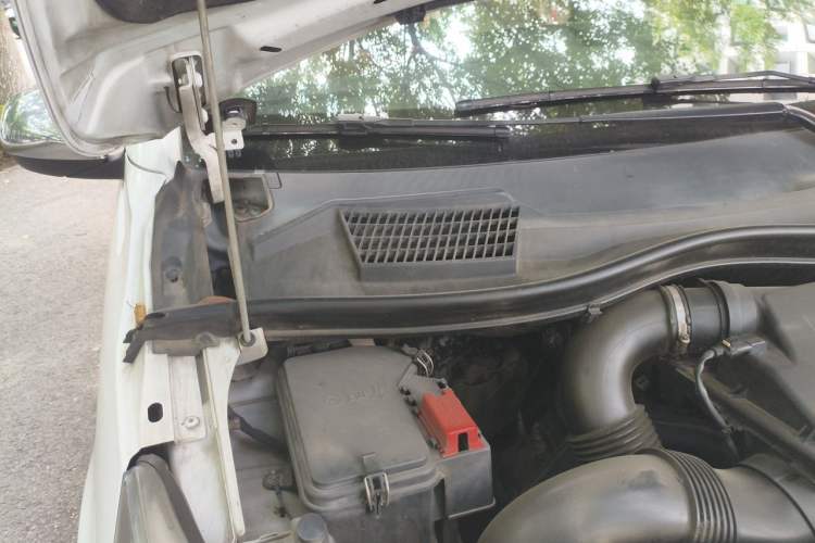Used Mercedes-Benz Vito 2016 2.0T Business Edition Engine Bay Right